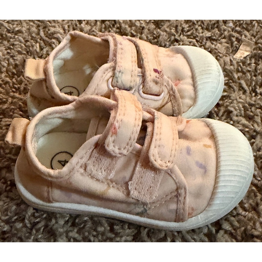 Cat & Jack-Toddler Sneakers Pink Unicorn Pattern Canvas Shoes Size 4